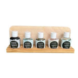 Saunaaufguss-Set im praktischen Holzregal